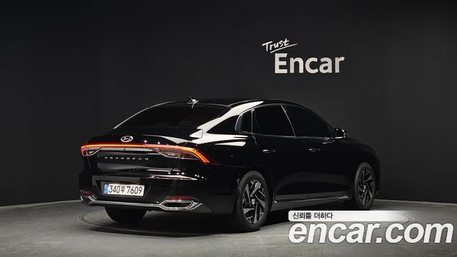 Hyundai Grandeur из Кореи Encar