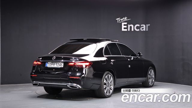 Mercedes-Benz E-Class из Кореи Encar