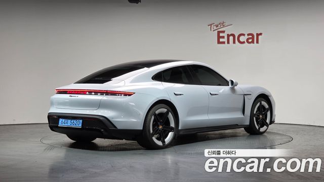 Porsche Taycan из Кореи Encar