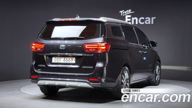 Kia Carnival из Кореи Encar
