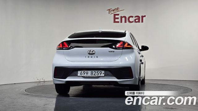 Hyundai Ioniq из Кореи Encar