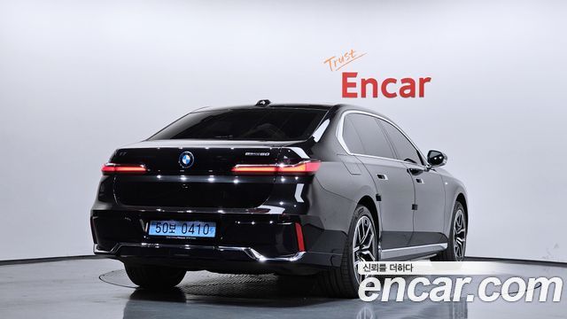 BMW i7 из Кореи Encar