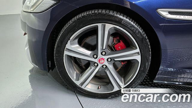 Jaguar XF из Кореи Encar