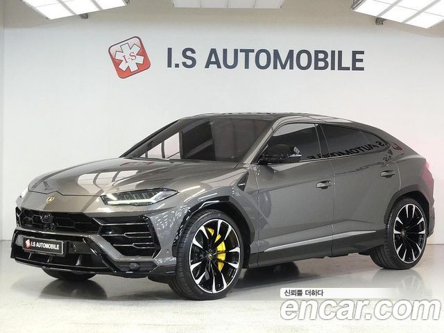 Lamborghini Urus из Кореи Encar