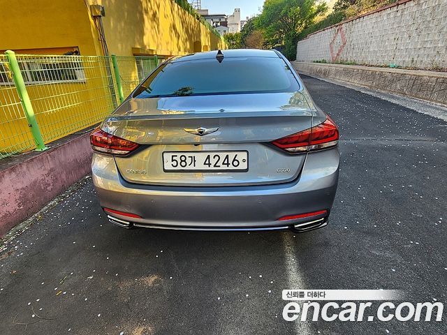 Hyundai Genesis из Кореи Encar