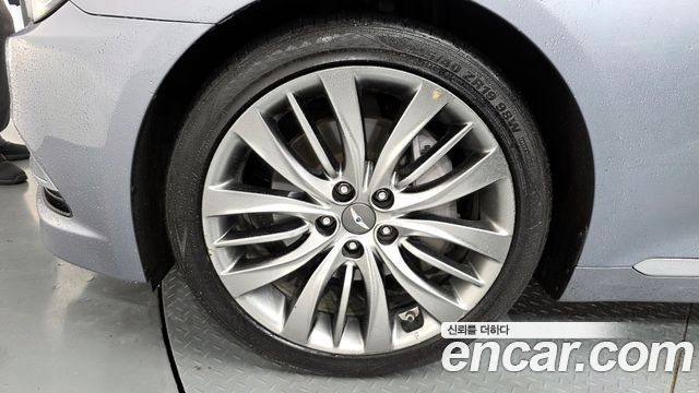 Hyundai Genesis из Кореи Encar