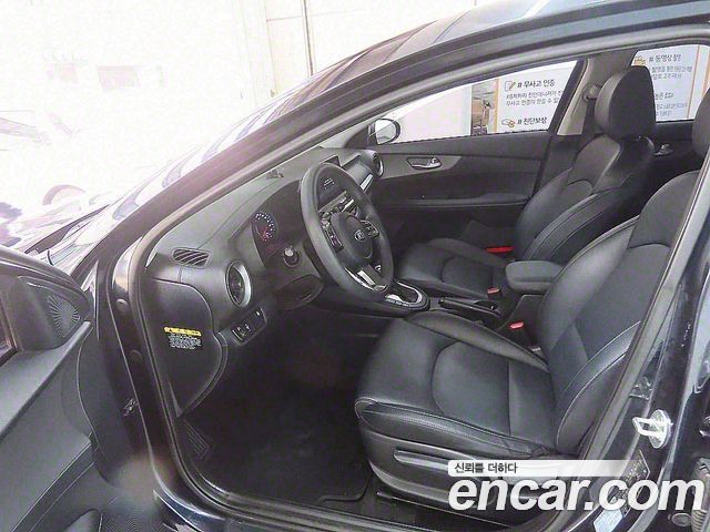 Kia K3 из Кореи Encar