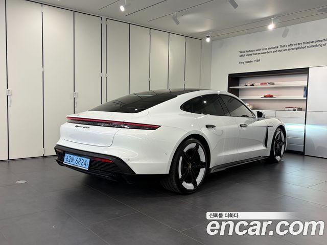 Porsche Taycan из Кореи Encar