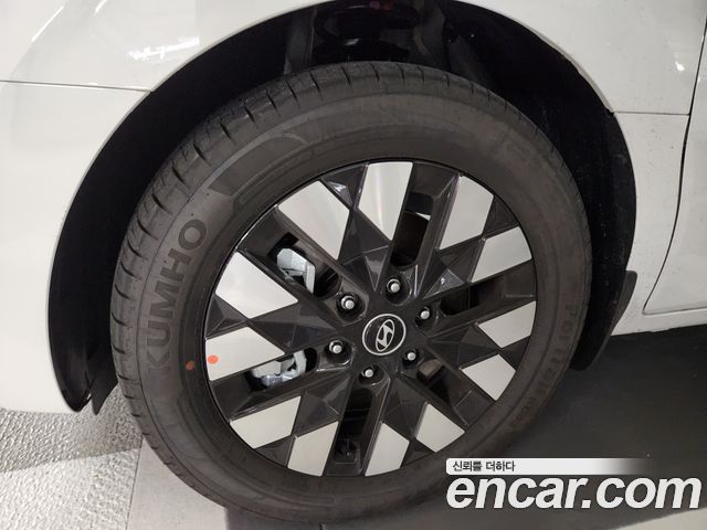 Hyundai Staria из Кореи Encar