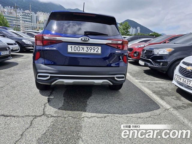 Kia Seltos из Кореи Encar