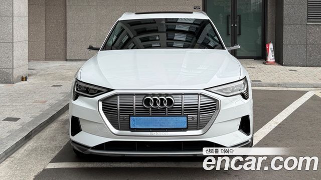 Audi e-tron из Кореи Encar