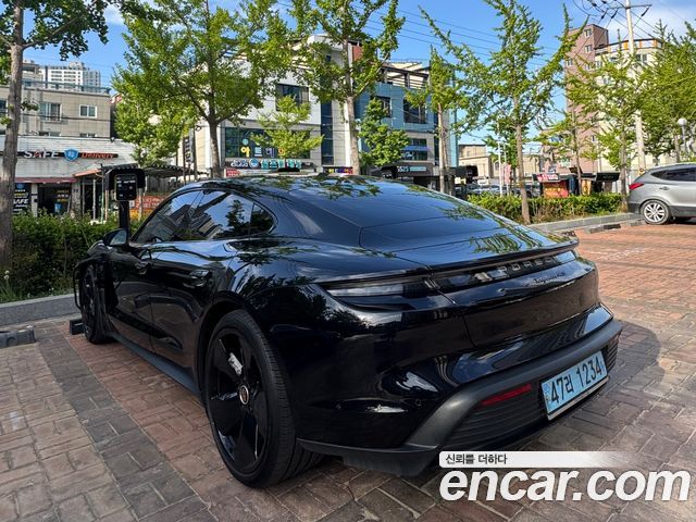 Porsche Taycan из Кореи Encar