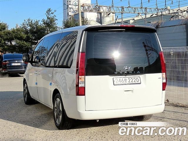 Hyundai Staria из Кореи Encar