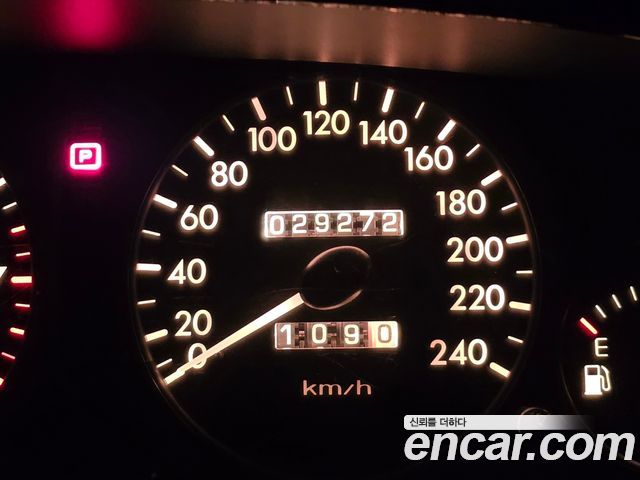 Kia Enterprise из Кореи Encar