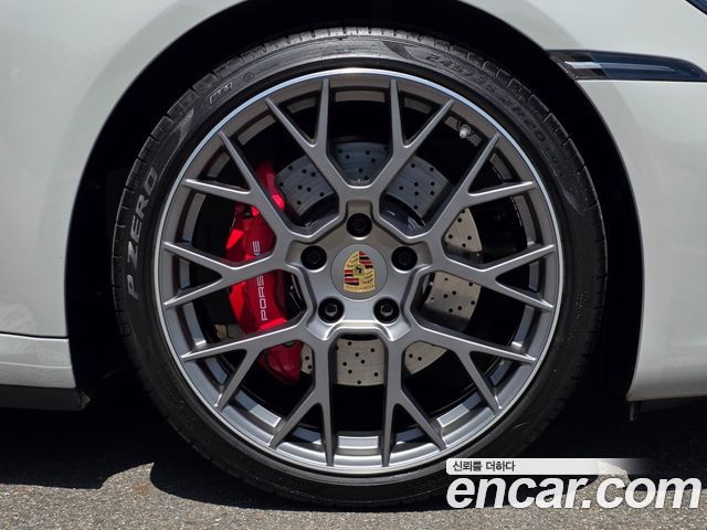 Porsche 911 Carrera 4S — пробег 7 500 км — фото 5 из 5