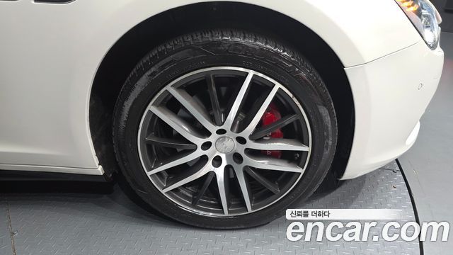Maserati Ghibli из Кореи Encar