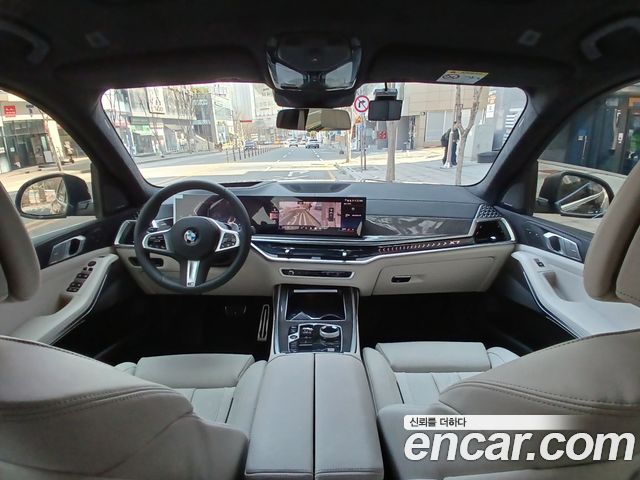 BMW X7 xDrive 40i M Sport 6STR — пробег 854 км — фото 5 из 5