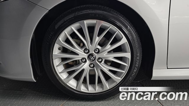 Toyota Camry 2.5 — пробег 52 378 км