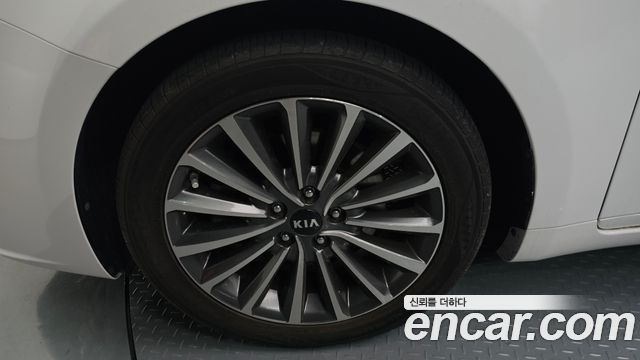 Kia K7 из Кореи Encar