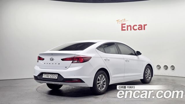 Hyundai AVANTE из Кореи Encar