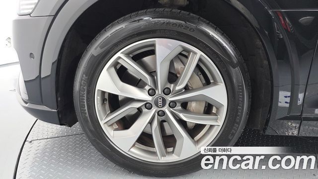 Audi e-tron из Кореи Encar
