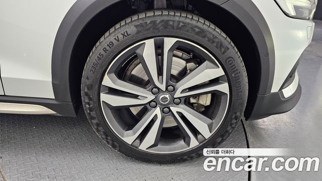 Volvo V60 из Кореи Encar