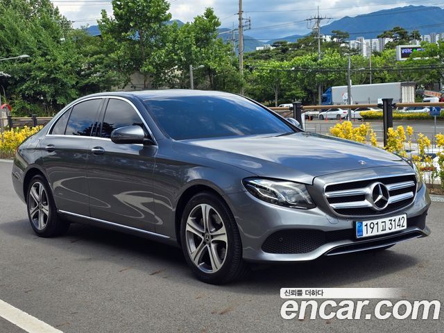Mercedes-Benz E-Class из Кореи Encar