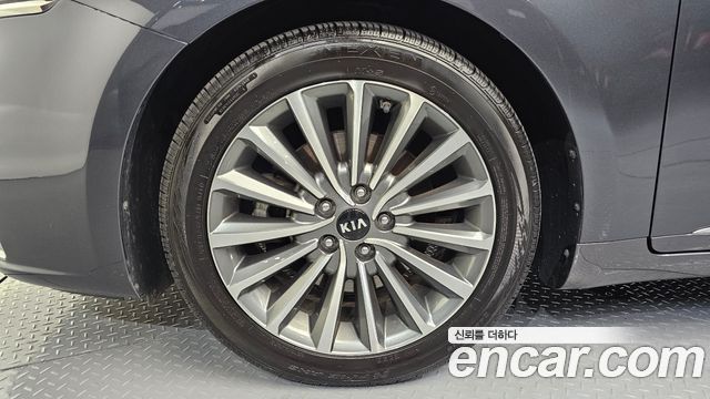 Kia K7 из Кореи Encar