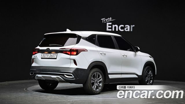 Kia Seltos из Кореи Encar