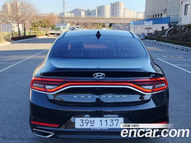 Hyundai Grandeur из Кореи Encar