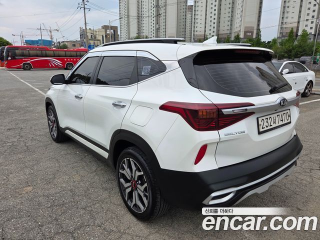 Kia Seltos из Кореи Encar