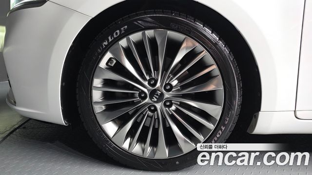 Kia K7 из Кореи Encar