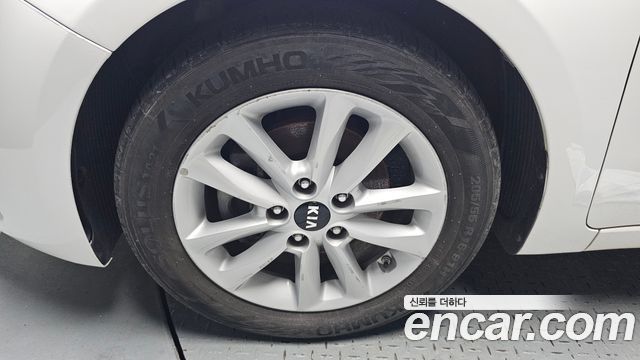 Kia K3 из Кореи Encar