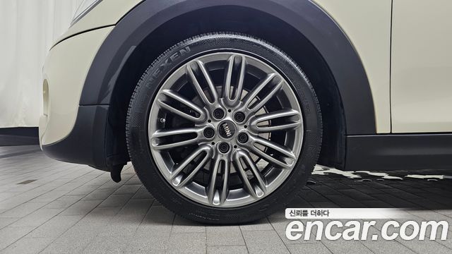 Mini Cooper из Кореи Encar