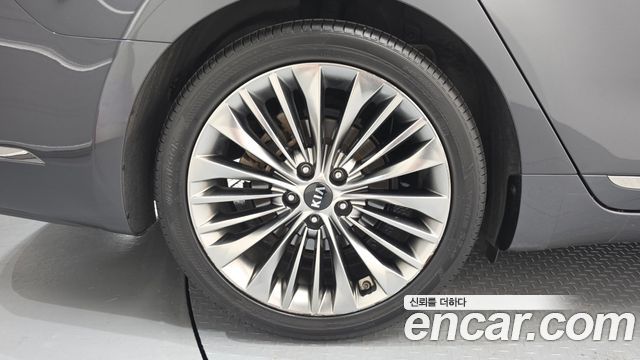 Kia K7 из Кореи Encar
