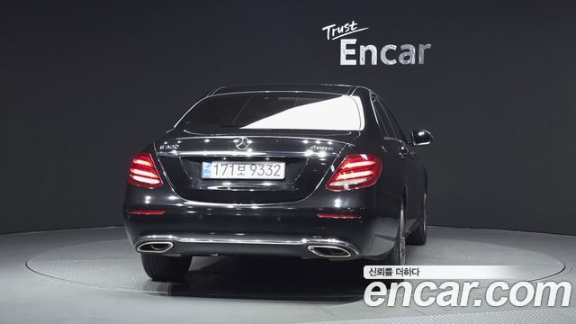 Mercedes-Benz E-Class из Кореи Encar