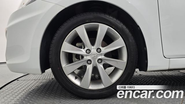Hyundai Accent из Кореи Encar