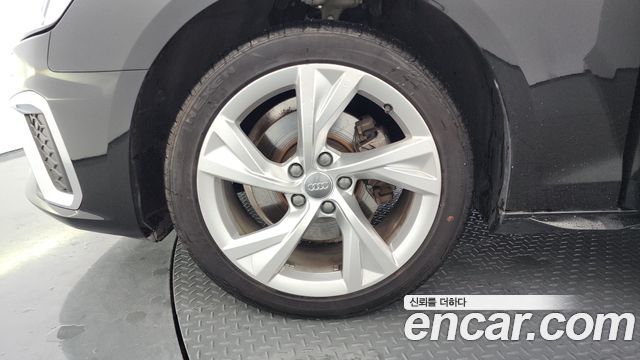 Audi A4 из Кореи Encar