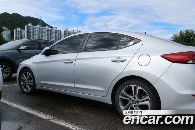 Hyundai AVANTE из Кореи Encar