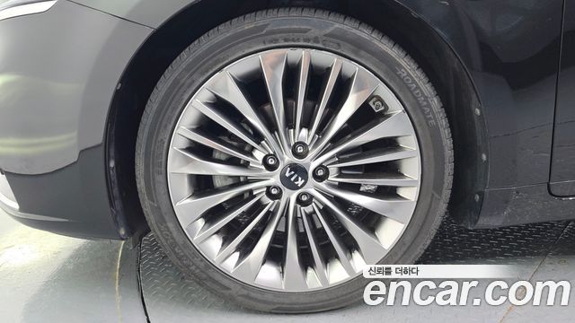 Kia K7 из Кореи Encar