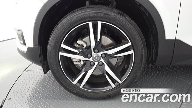Volvo XC40 из Кореи Encar