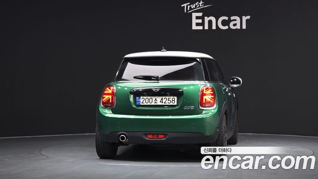 Mini Cooper из Кореи Encar