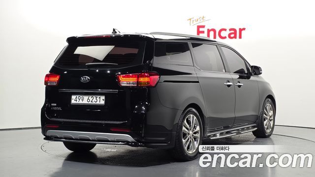 Kia Carnival из Кореи Encar
