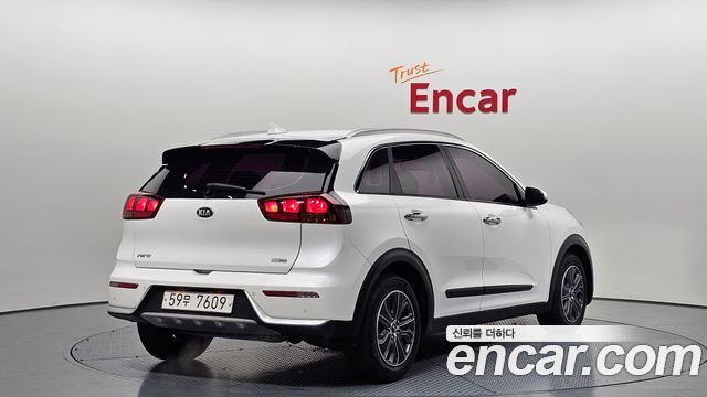 Kia Niro из Кореи Encar