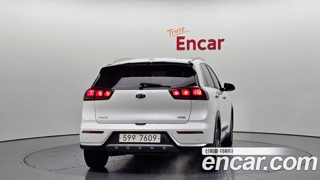 Kia Niro из Кореи Encar