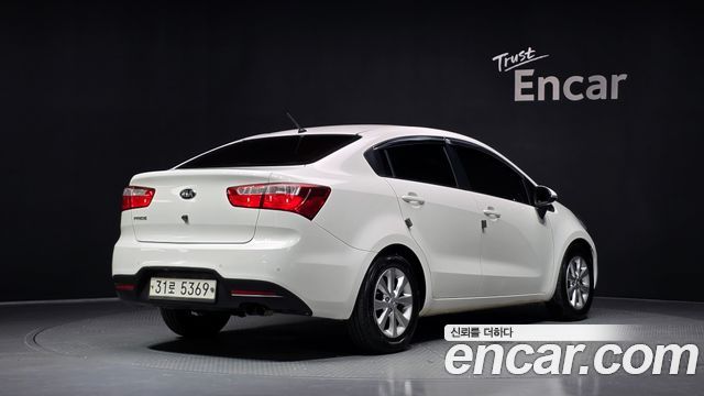 Kia pride 1.6 GDI Sedan Luxury — пробег 128 642 км — фото 2 из 5