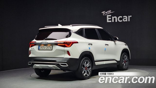 Kia Seltos из Кореи Encar