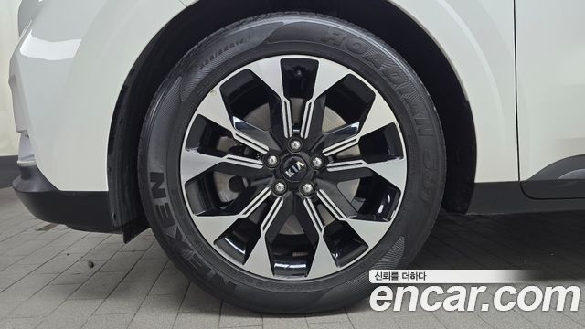 Kia Carnival 9-Seater Prestige — пробег 63 937 км — фото 5 из 5