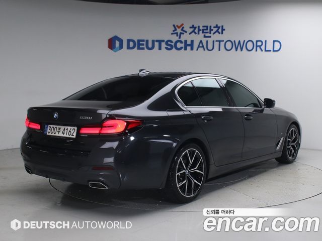 BMW 5-Series 530i M Sport Package — пробег 56 576 км — фото 2 из 5