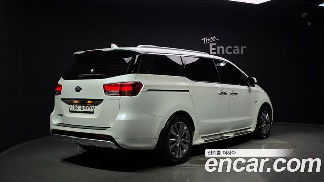 Kia Carnival из Кореи Encar